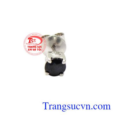 Sản phẩm có thể dành cho cả nam và nữ mang lại vẻ đẹp phong cách cho người dùng. Hoa tai saphir đẹp