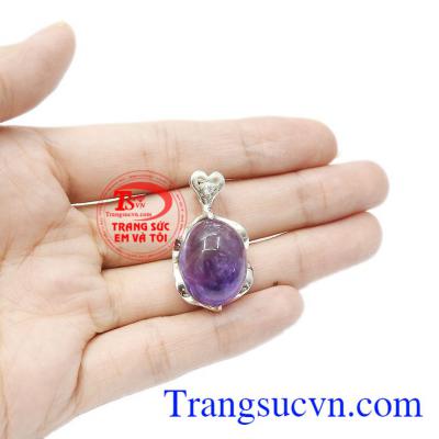 Mặt dây thạch anh tím phù hợp làm quà tặng cho người thân và bạn bè của bạn.