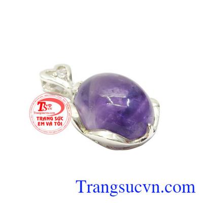 Mặt bạc nữ thạch anh tím đẹp mang lại vẻ đẹp sang trọng và tinh tế cho người dùng. 
