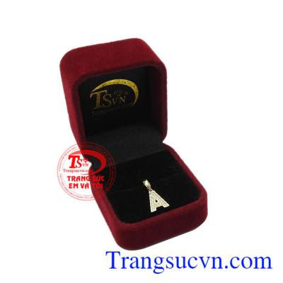 Sản phẩm đang được khách hàng rất yêu thích và lựa chọn. Mặt dây chữ A đẹp