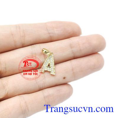 Mặt dây chữ A đẹp giúp người đeo càng thêm tự tin, nổi bật và khoe cá tính. Mặt dây chữ A đẹp
