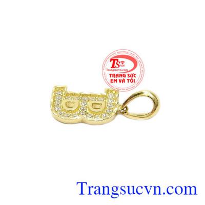 Không chỉ vậy, mặt dây chữ còn phù hợp làm quà tặng hoặc dùng làm mặt dây đôi với người bạn yêu thương. Mặt dây chữ B nổi bật