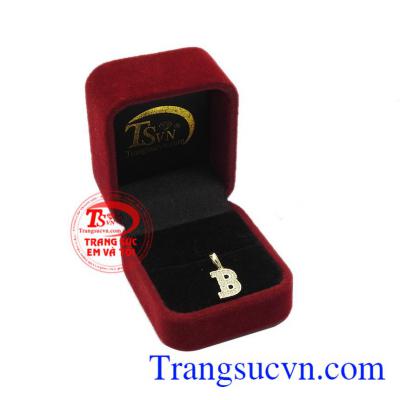 Sản phẩm chế tác từ vàng tây 10k bền đẹp, kết hợp cùng đá cz sẽ giúp cho mặt dây càng thêm lấp lánh hơn. Mặt dây chữ B nổi bật