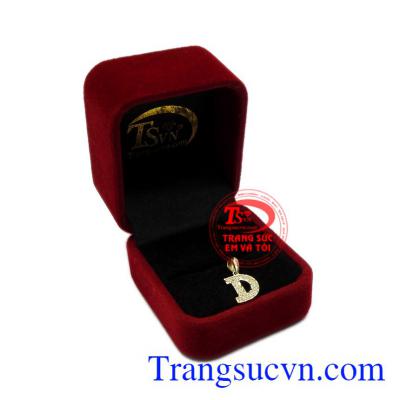 Mặt dây chữ D tinh tế