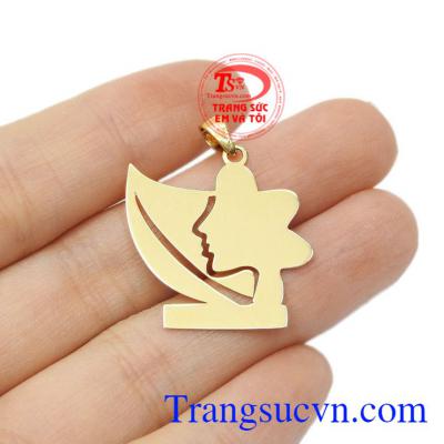 Mặt dây thiếu nữ duyên dáng vàng 18k sẽ là sự lựa chọn mang đầy ý nghĩa để làm quà tặng.