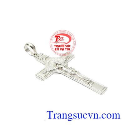 Mặt thánh giá bạc cứu rỗi được chế tác từ bạc ta đảm bảo chất lượng. 