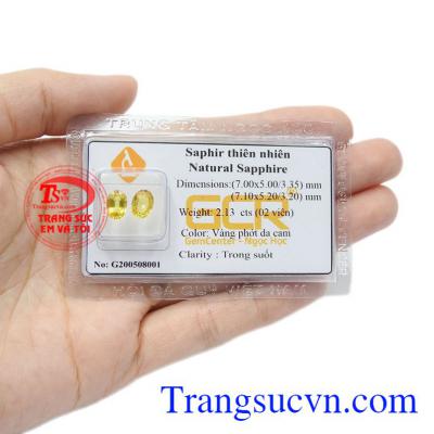 Sapphire vàng cặp may mắn, tài lộc.