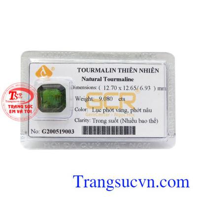 Viên Tourmalin tài lộc có giấy kiểm định từ trung tâm kiểm định đá quý uy tín trong nước.