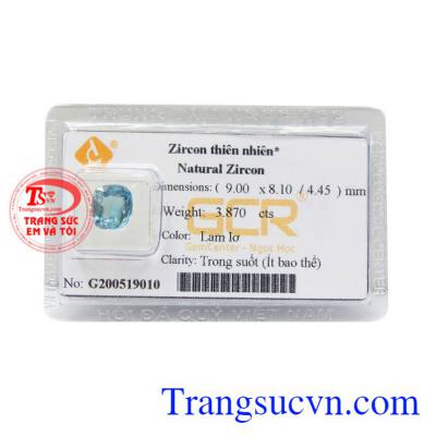 Viên Zircon phú quý thích hợp làm mặt dây, nhẫn đeo tay hay hoa tai sẽ toát lên vẻ quý phái, sang trọng cho người đeo.
