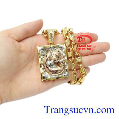 Vì vậy hãy đến với trang sức Em và Tôi để lựa chọn thêm những mẫu trang sức vàng độc đáo và mới lạ nhé.