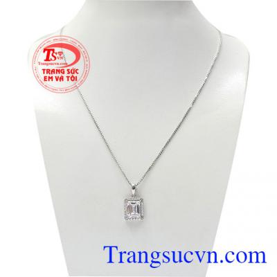 Bộ trang sức nữ vàng trắng sang trọng là bộ sản phẩm đang được rất nhiều bạn nữ yêu thích,Bộ trang sức nữ vàng trắng sang trọng
