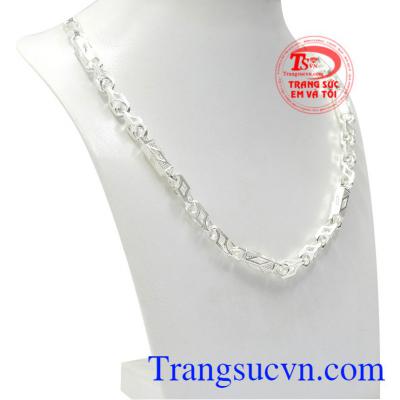 Thời trang không phân biệt tuổi tác, già trẻ hay giới tính chỉ cẩn có sự đam mê và thích thay đổi bản thân.