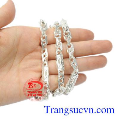 Dây chuyền nam bạc kiểu cách sẽ không khiến bạn thất vọng khi lựa chọn.