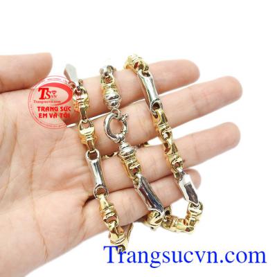 Với phái mạnh, bản lĩnh để đương đầu với thách thức, không chùn bước trước những khó khăn là điểm vô cùng cuốn hút. Dây chuyền nam bản lĩnh