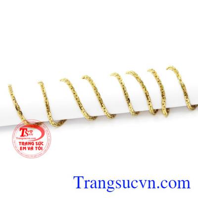 Từ xưa dây chuyền được xem là biểu tượng của tình yêu vĩnh cửu.