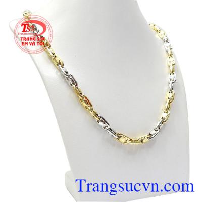 Dây chuyền thời thượng mới với những chi tiết lạ mắt và cuốn hút. 