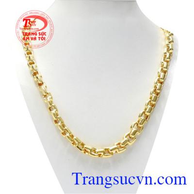 Dây chuyền vàng nam thành đạt hiện đang là mẫu mã được ưa chuộng toát lên phong cách thời trang cho phái mạnh.