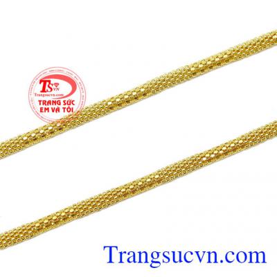 Đây chắc chắn là một lựa chọn hoàn hảo để tăng thêm phần nổi bật cho chủ nhân,Dây chuyền vàng thời trang