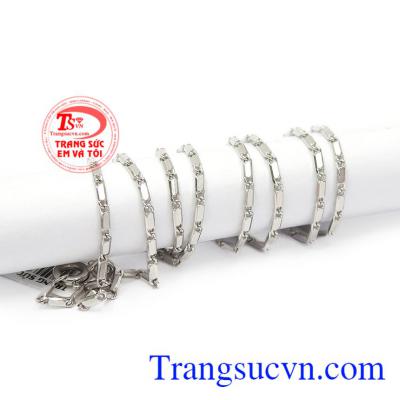 Dây chuyền vàng trắng tinh tế, là sản phẩm nhập khẩu Italy