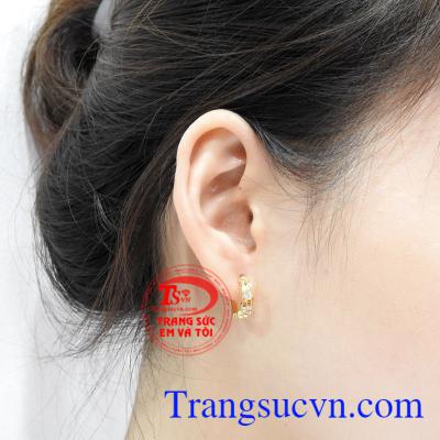 Hoa tai vàng lấp lánh