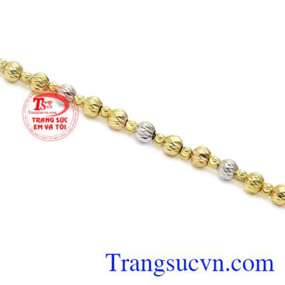 Chiếc lắc tay này sẽ giúp các cô gái tự tin hơn và có thể dễ dàng phối đồ.
