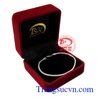 Sản phẩm thích hợp làm quà tặng cho người thân và bạn bè mọi lứa tuổi,lắc tay