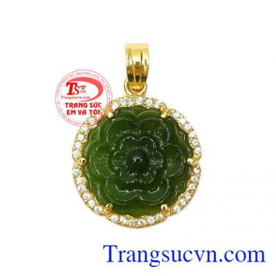 Mặt dây nữ Jadeite hoa mai