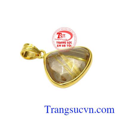 Mặt thạch anh tóc tài lộc là một trong những sản phẩm rất được ưa chuộng tại Trang sức Em và Tôi. 