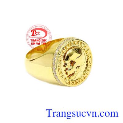 Kiểu dáng sang trọng, nam tính càng làm nổi bật cá tính người dùng. Nhẫn nam độc đáo thời thượng