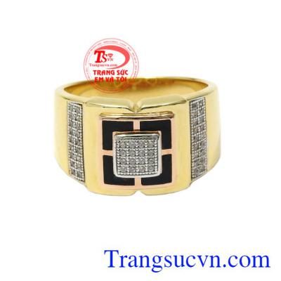 Nhẫn nam là món đồ trang sức được các cánh mày râu lựa chọn để thể hiện phong cách thời trang.