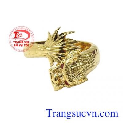 Từng đường nét tinh tế tạo nên một sản phẩm hoàn hảo,Nhẫn nam vàng rồng đính Ruby