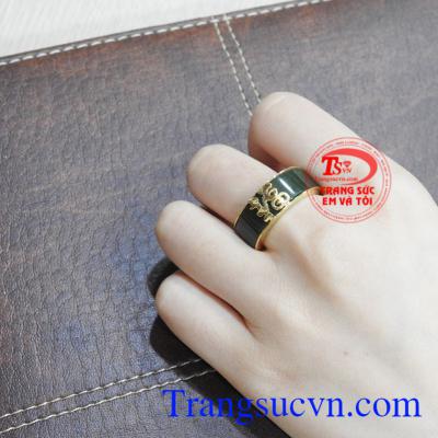 Các vương tôn quý tôc, quan lại, địa chủ đều lựa chọn nhẫn ngọc để làm món trang sức bên mình.