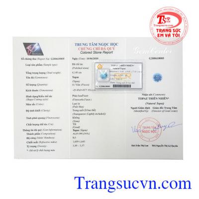 Đây là món quà mang ý nghĩa may mắn, phúc lộc dành cho người thân, bạn bè. Viên đá Topaz an lành sang trọng.