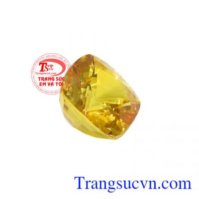 Ngoài ra Sapphire vàng còn điều hòa cơ thể, giảm căng thẳng mệt mỏi, cân bằng cảm xúc đầu óc luôn minh mẫn sáng suốt giúp bạn luôn vui vẻ và lạc quan vào cuộc sống,Viên Sapphire vàng chiêu lộc