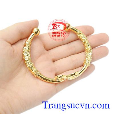 Vòng vàng kim cô độc đáo bảo hành uy tín.