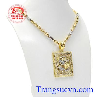 Hổ là loài vật được xưng danh là chúa tể rừng xanh, chúng có những đặc tính nhanh nhẹn, kiên nhẫn và dũng cảm.