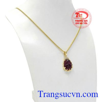 Bộ trang sức hồ lô bình an tourmalin mang kiểu dáng mới lạ, độc đáo cho người dùng. 