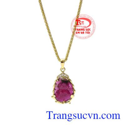 Hồ lô có rất nhiều tác dụng trong phong thủy, hóa giải sát khí, mang đến tài lộc cho gia chủ. Bộ trang sức hồ lô bình an tourmalin