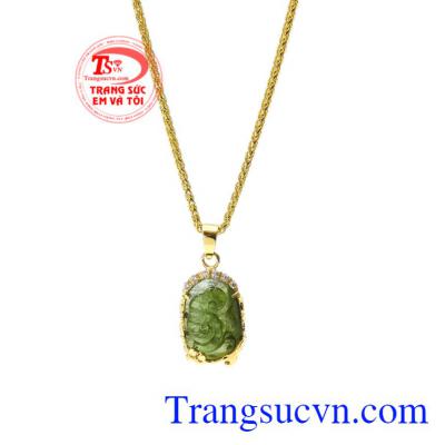Màu xanh lá chính là màu của sự sống, phát triển không ngừng. Bộ trang sức tourmalin độc đáo