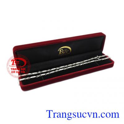 Sản phẩm phù hợp để làm quà tặng ý nghĩa cho người thân của bạn. Dây chuyền bạc nam tiến tài