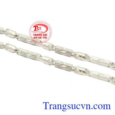 Và chiếc dây chuyền nam sẽ là một sự lựa chọn được nhiều nam giới yêu thích và chọn mua.