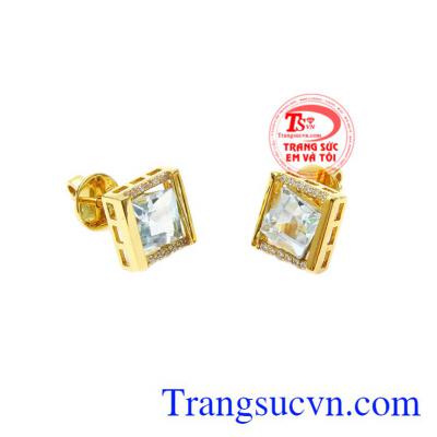 Chỉ với một đôi bông tai nhỏ xinh thôi cũng đủ khiến các nàng nổi bật và lôi cuốn hơn trong đám đông.