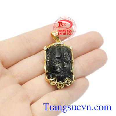 Vừa mang mưa tới cho cây cối tươi tốt, vừa cứu độ cho những nơi hạn hán. Mặt cá chép ngậm ngọc thịnh vượng