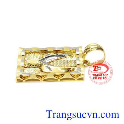 Đây sẽ là sản phẩm được nhiều phái nam ưa chuộng kết hợp cùng với dây chuyền vàng.