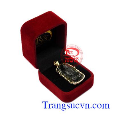 Với sự bản lĩnh và kiên trì mà cá chép đã vượt vũ môn hóa rồng. Mặt dây tourmalin cát khí