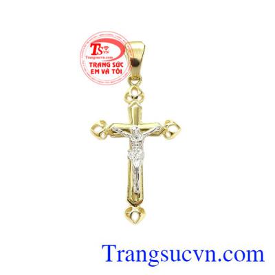 Mặt Thánh Giá Chúa được chế tác công phu chất lượng cao, đường nét mềm mại.