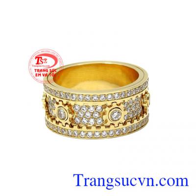 Nhẫn nam xoay bánh răng độc đáo được thiết kế với công nghệ 3D hiện đại.