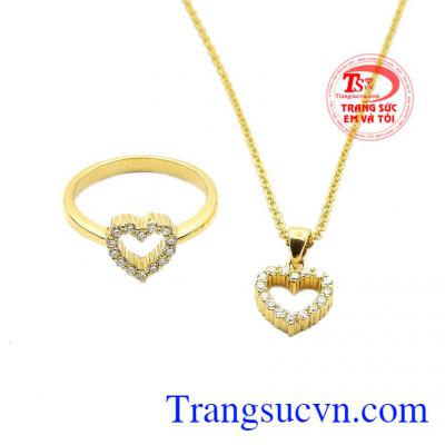 Bộ trang sức tình yêu đong đầy