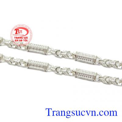 Bạc có tính kháng khuẩn tốt giúp bảo vệ cơ thể. Dây chuyền bạc nam phát đạt