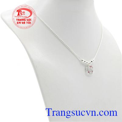 Dây chuyền hello kitty đẹp dành cho các bé gái được chế tác từ bạc 92.5. 